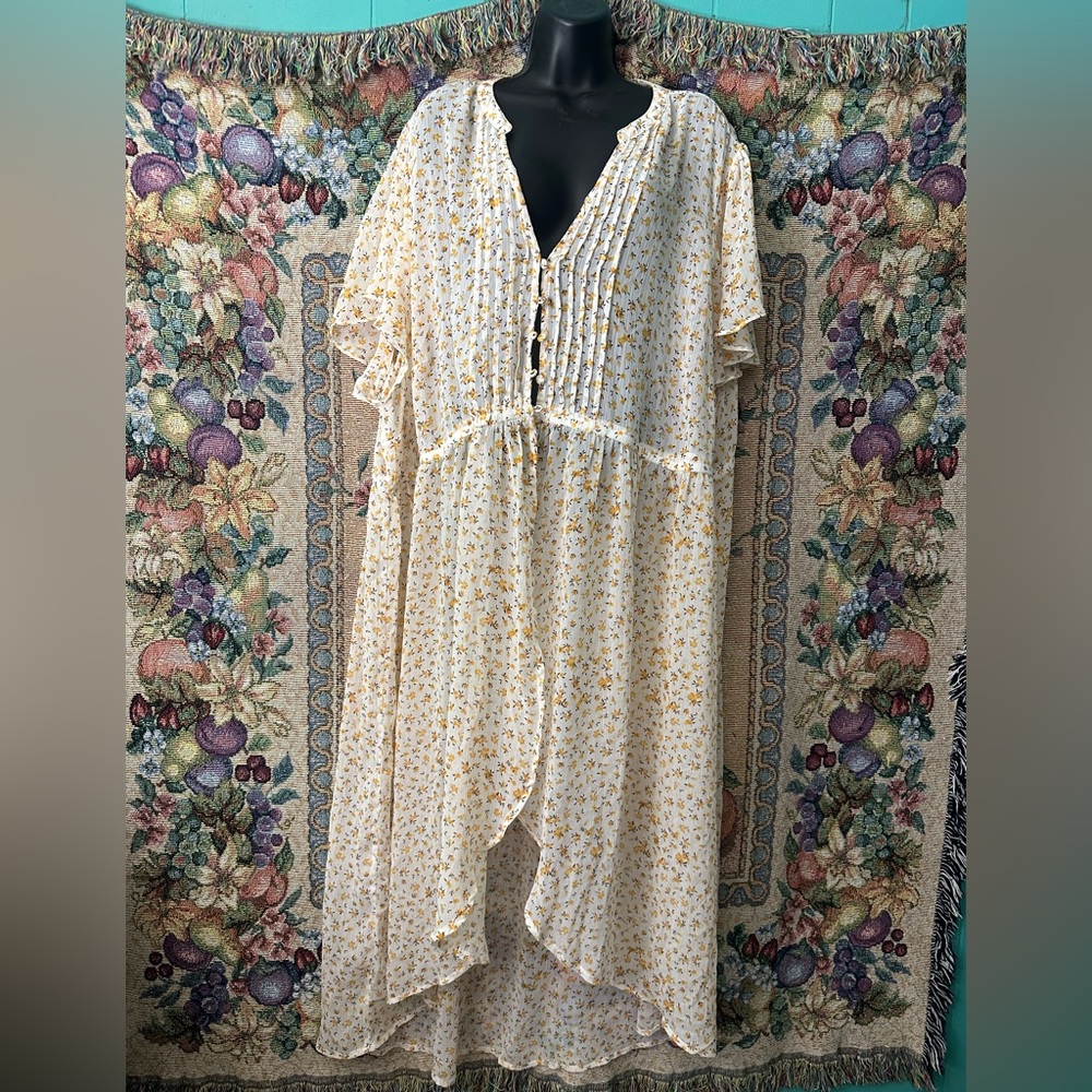 NWT Torrid kimono size 5